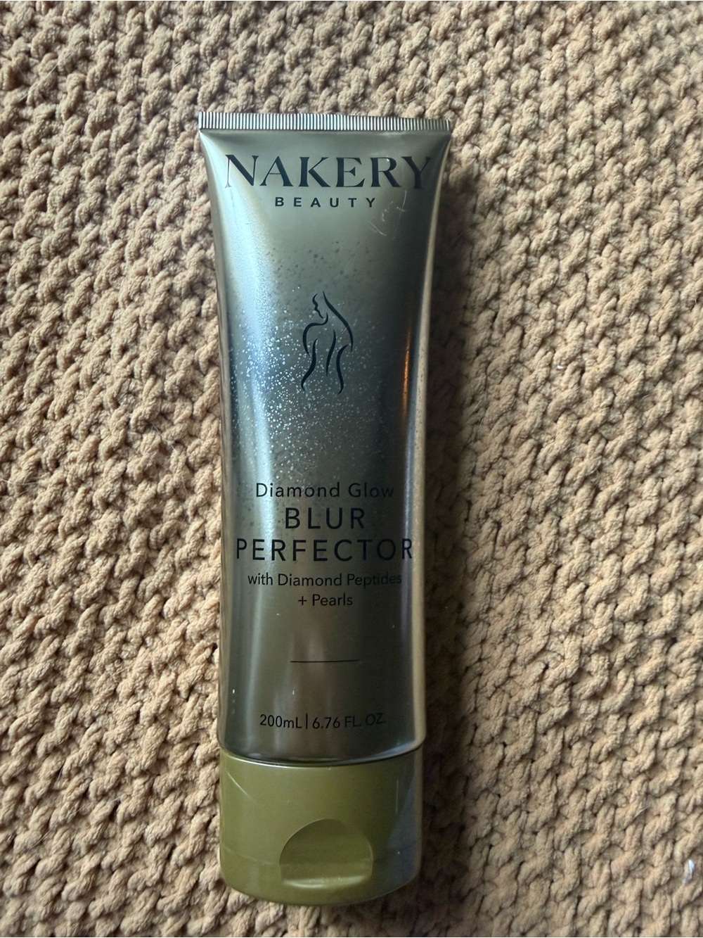Nakery Beauty Diamond Glow Blur Perfector —